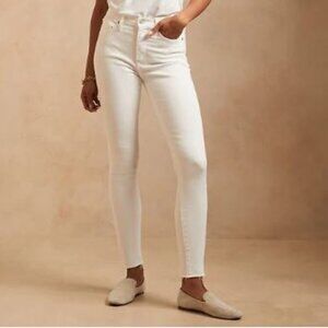 Banana Republic White High Rise Skinny Jean - Size 27